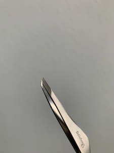 Пинцет для бровей Solinberg G801з (ручная заточка), матовый, со скосом, узкий